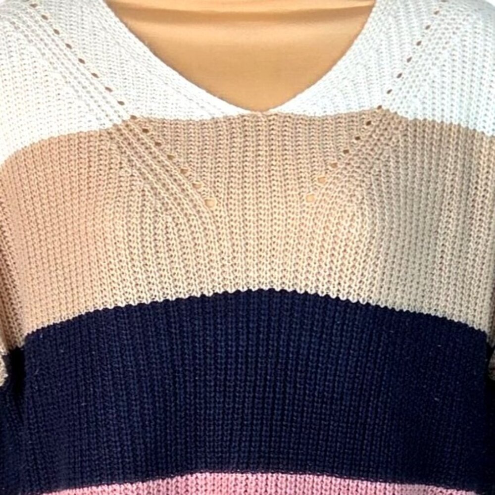 Full Circle Trends Wide Striped V-Neck Sweater Womens 1X Multicolor Pullover - Picture 3 of 6